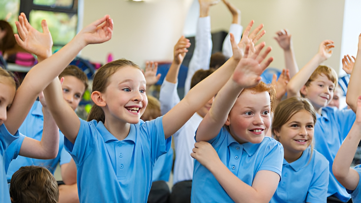 UK Government £200 School Uniform Grant 2025 How to Qualify and Apply