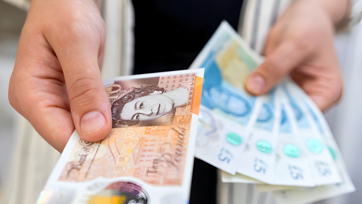 Universal Credit Boost 2025 DWP Confirms £412 Rise Full Details Eligibility & How to Claim